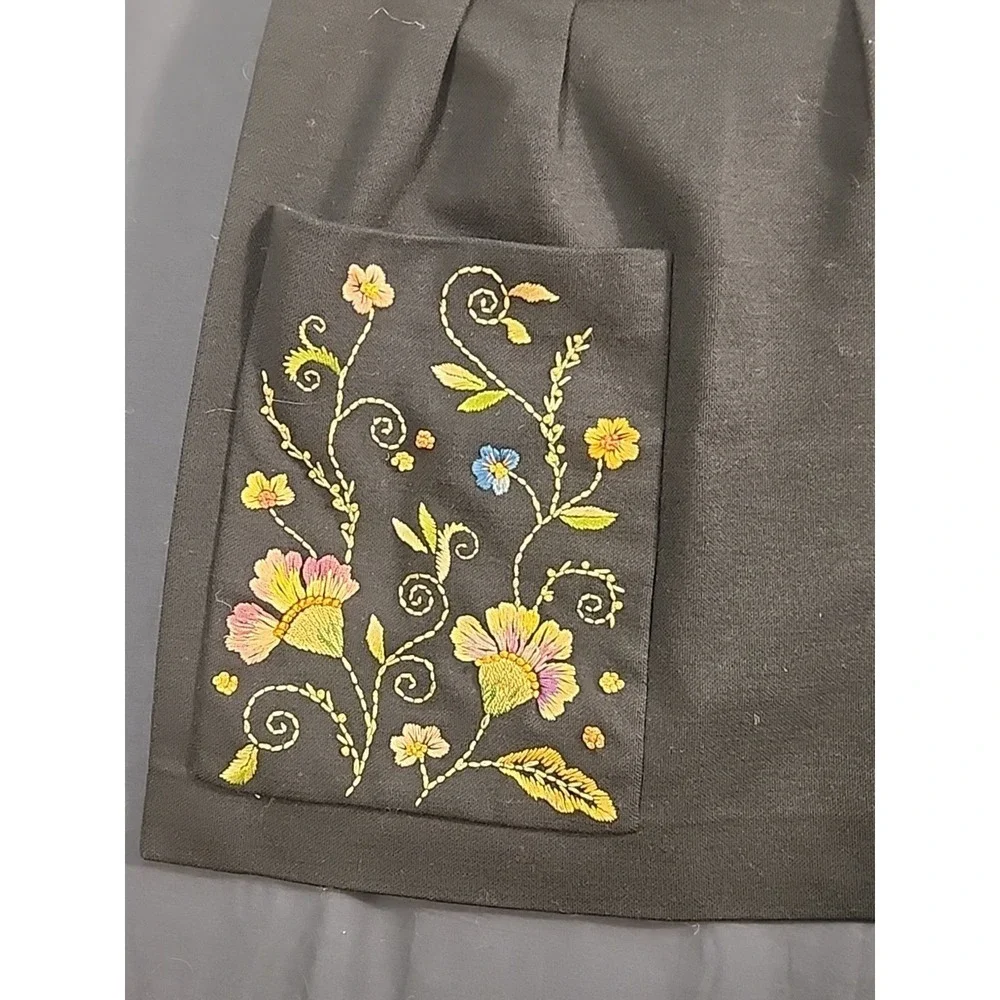 Vintage Gino‎ Paoli Skirt Apron Size 14 Pocket Embroidered 100% Wool